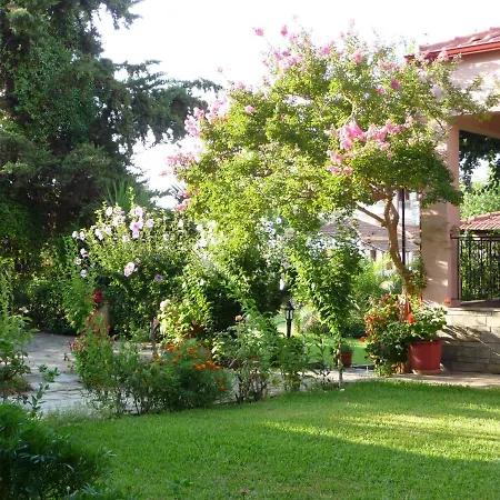 House Evristhenis 1 Апартаменты