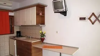 House Evristhenis 1 Торони