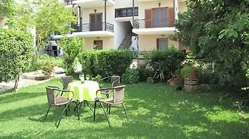 House Evristhenis 1 Apartment *