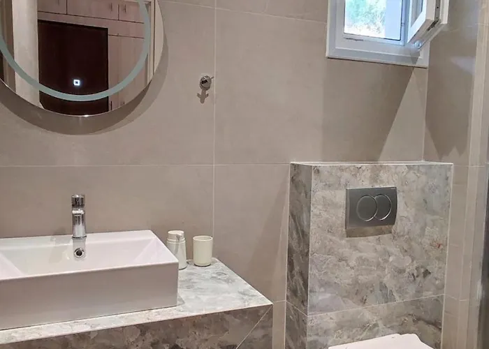 House Evristhenis 1 דירה *